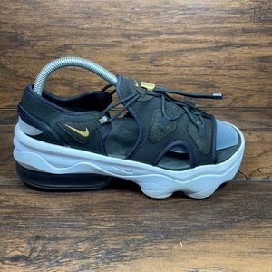 Nike Air Max Koko Platform Sandal Black Metallic Gold CW9705-001 Women’s 10